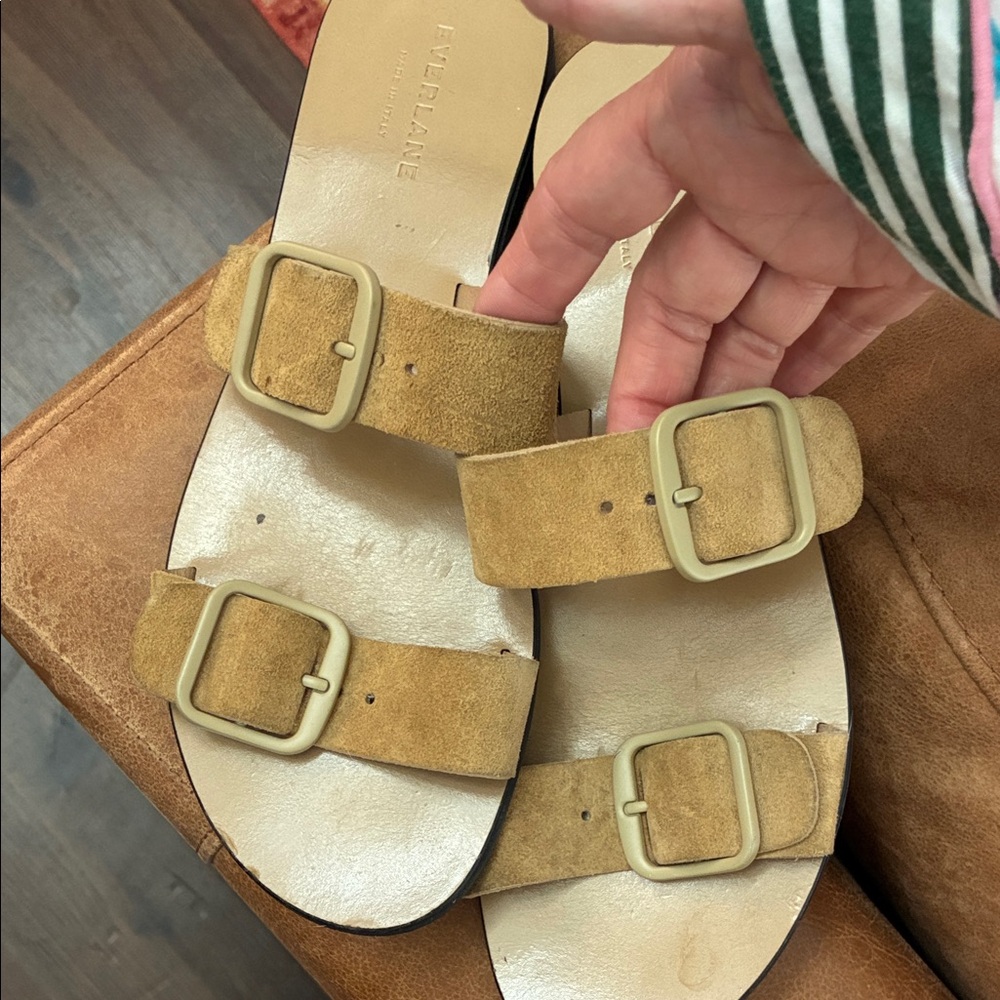 Everlane Beige Buckle  Made in Italy. Sandals. 40.5